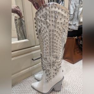 Azalea Wang White "Americana" Rhinestone Cowboy Boots